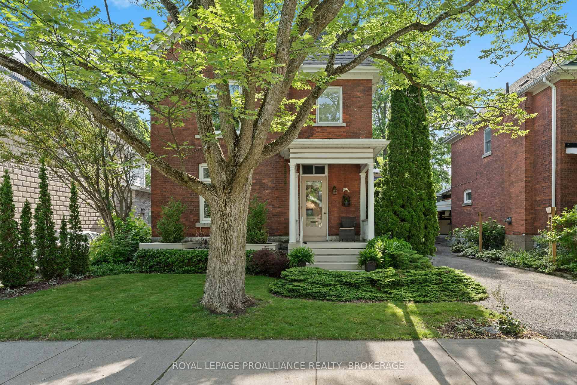 Welcome to this spacious red brick home, perfectly situated just steps from Queens University, Kingston's hospitals, Lake Ontario, and Winston Churchill Public School.