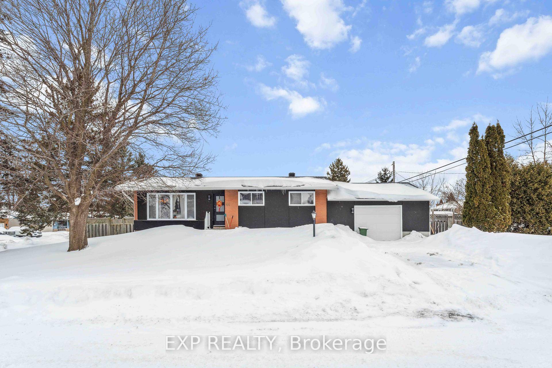 Attention Investors ! Don't miss this incredible opportunity to own a fully renovated, fully rented bungalow in the heart of Nepean, situated on a spacious 75 x 100 ft corner ...