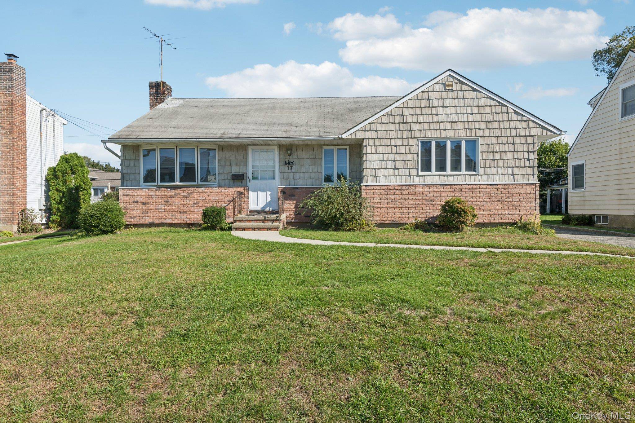 Discover the perfect opportunity to make this well maintained 3 bedroom, 2 bath ranch your own !