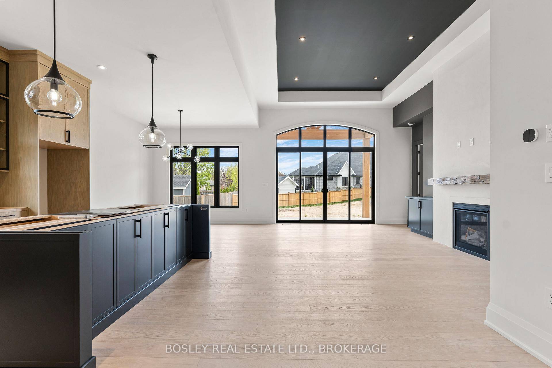 This brand new home in Settlers Landing in Niagara on the Lake is an absolute stunner.