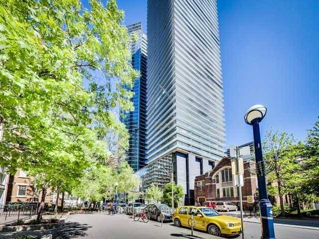 This exceptional one bedroom corner unit in the sought after Casa condominiums in the heart of Toronto offers a perfect blend of style, comfort, and convenience.