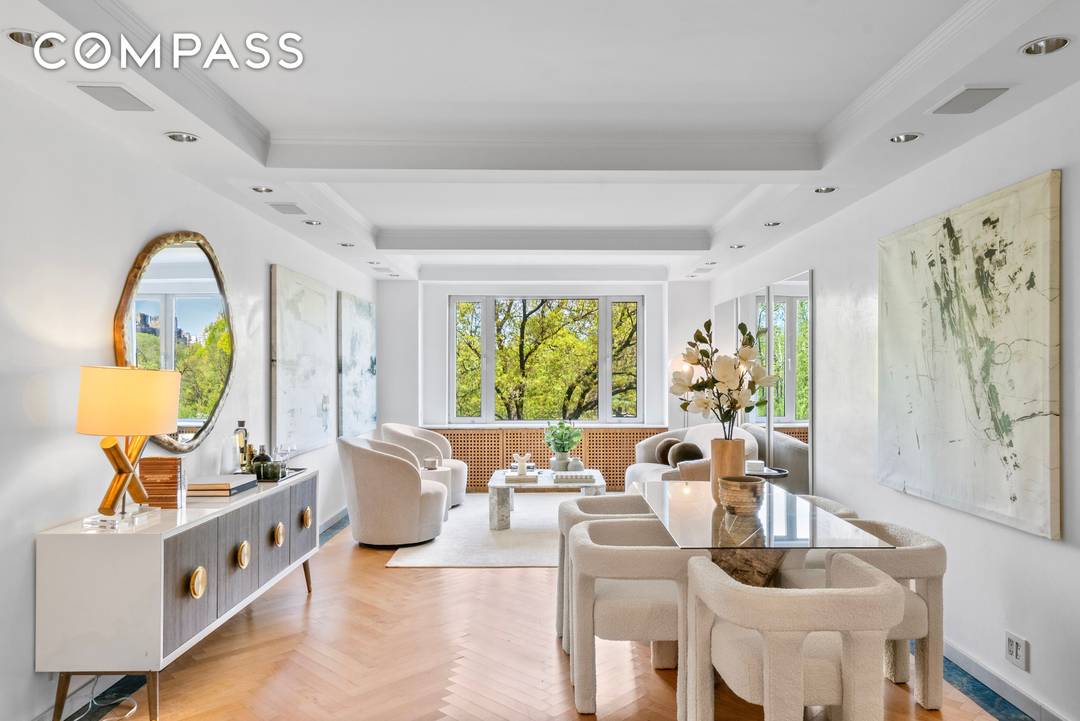 35 Feet of Central Park. Centered.