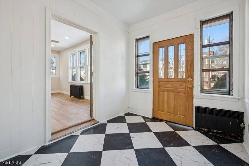 NEW PRICE, LOW TAXES approx 8600 year !