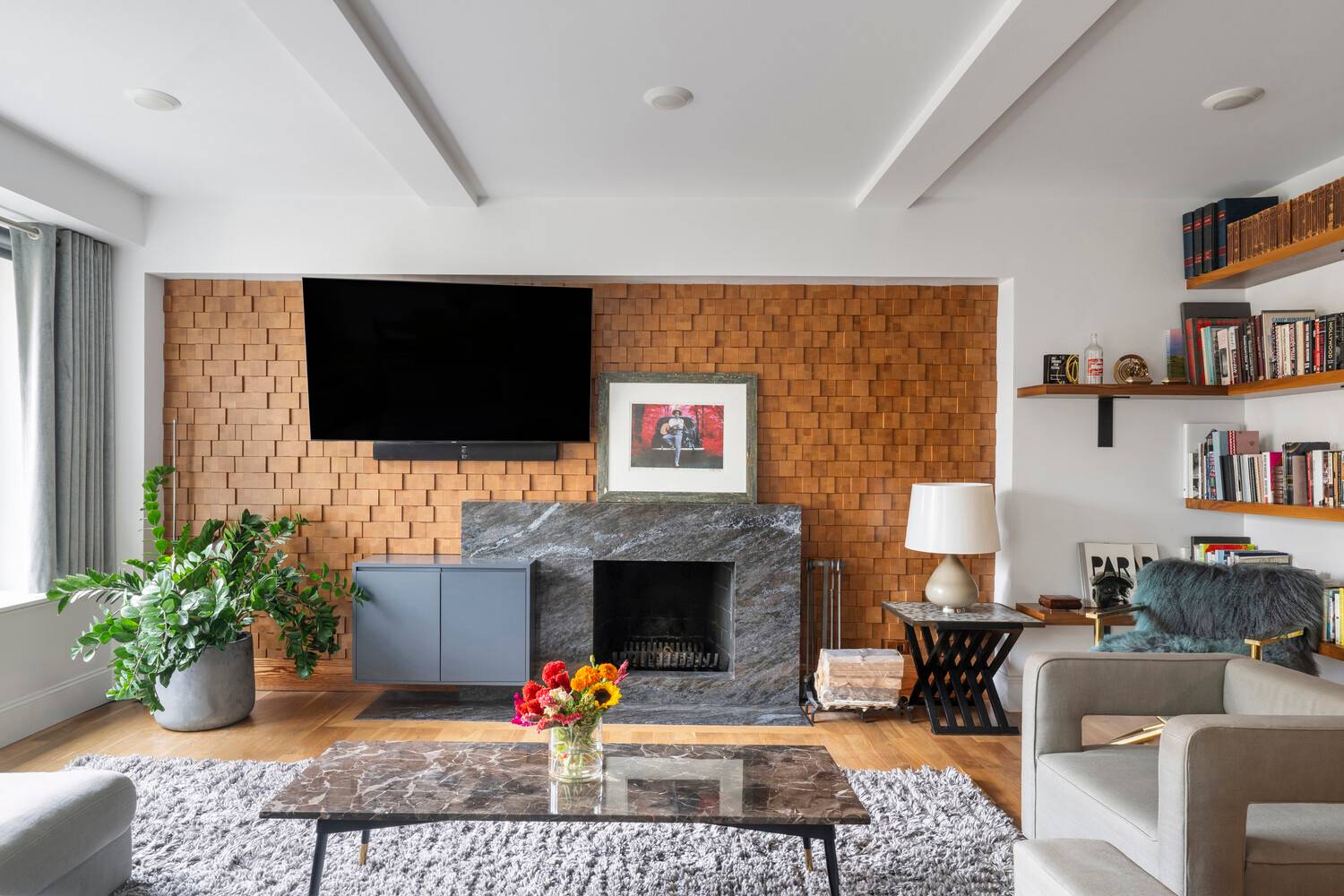 Introducing residence 6C at 239 Central Park Wes t, a three bedroom, two bathroom home in a prestigious full service, white glove building.