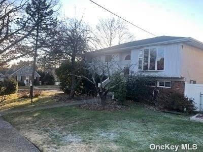 Super wide line Hi Ranch in a quiet area, Deck, Patio, 5 Br's and 2 full baths, Private driveway and 1 car garage attached