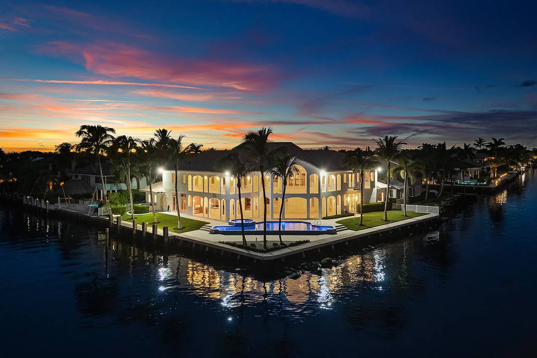 Exceptional Waterfront Estate Intracoastal Point Lot.