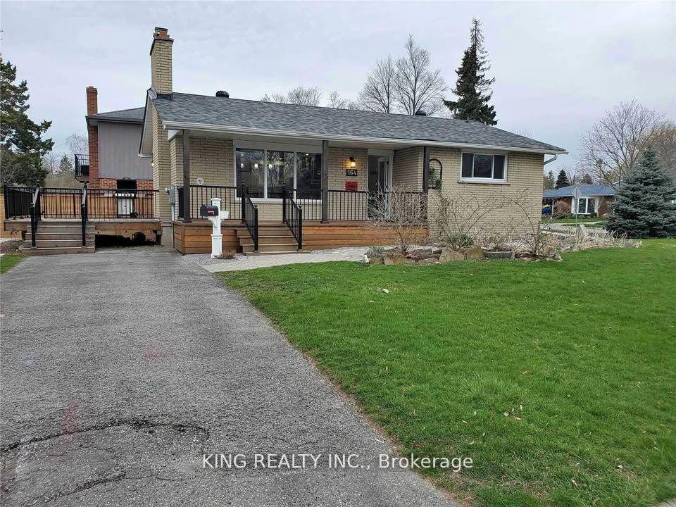 This bright and spacious 2 bedroom, 1 bathroom home is located in a family friendly neighborhood on a desirable corner lot.