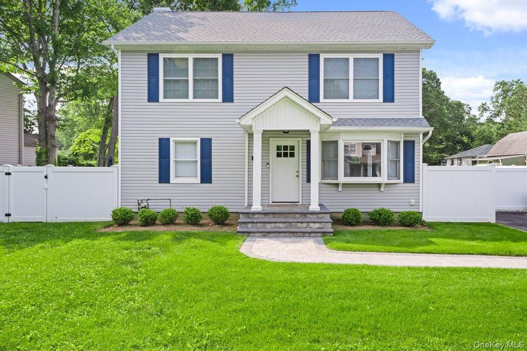 Brand new residence for rent in this one of a kind 2 family Northport home.