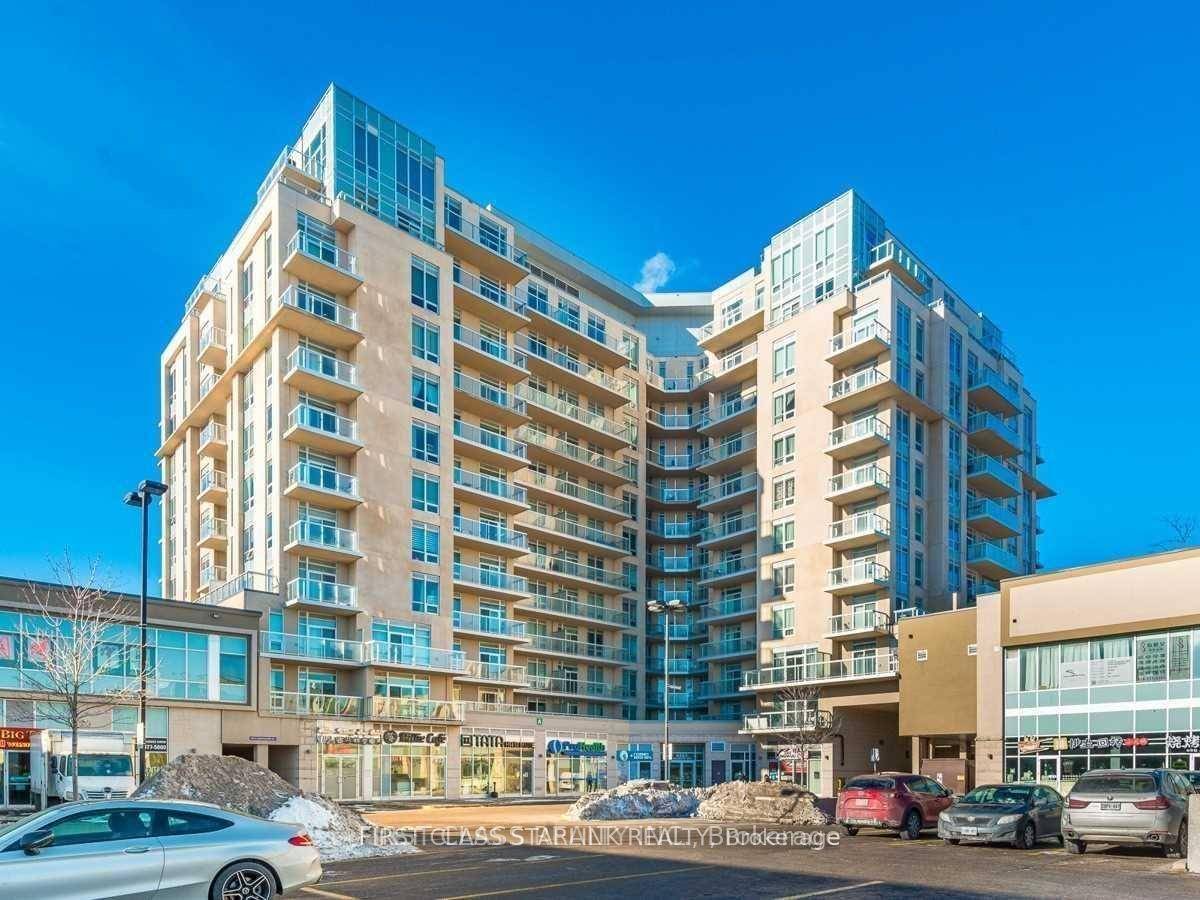 Luxurious Penthouse Living in a Prime Location !