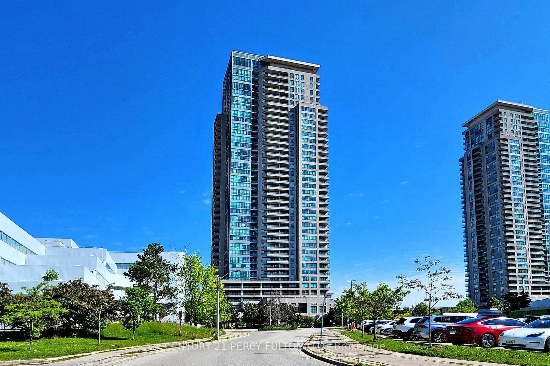 Live with Comfort, Style, and Convenience at the Heart of Scarborough !