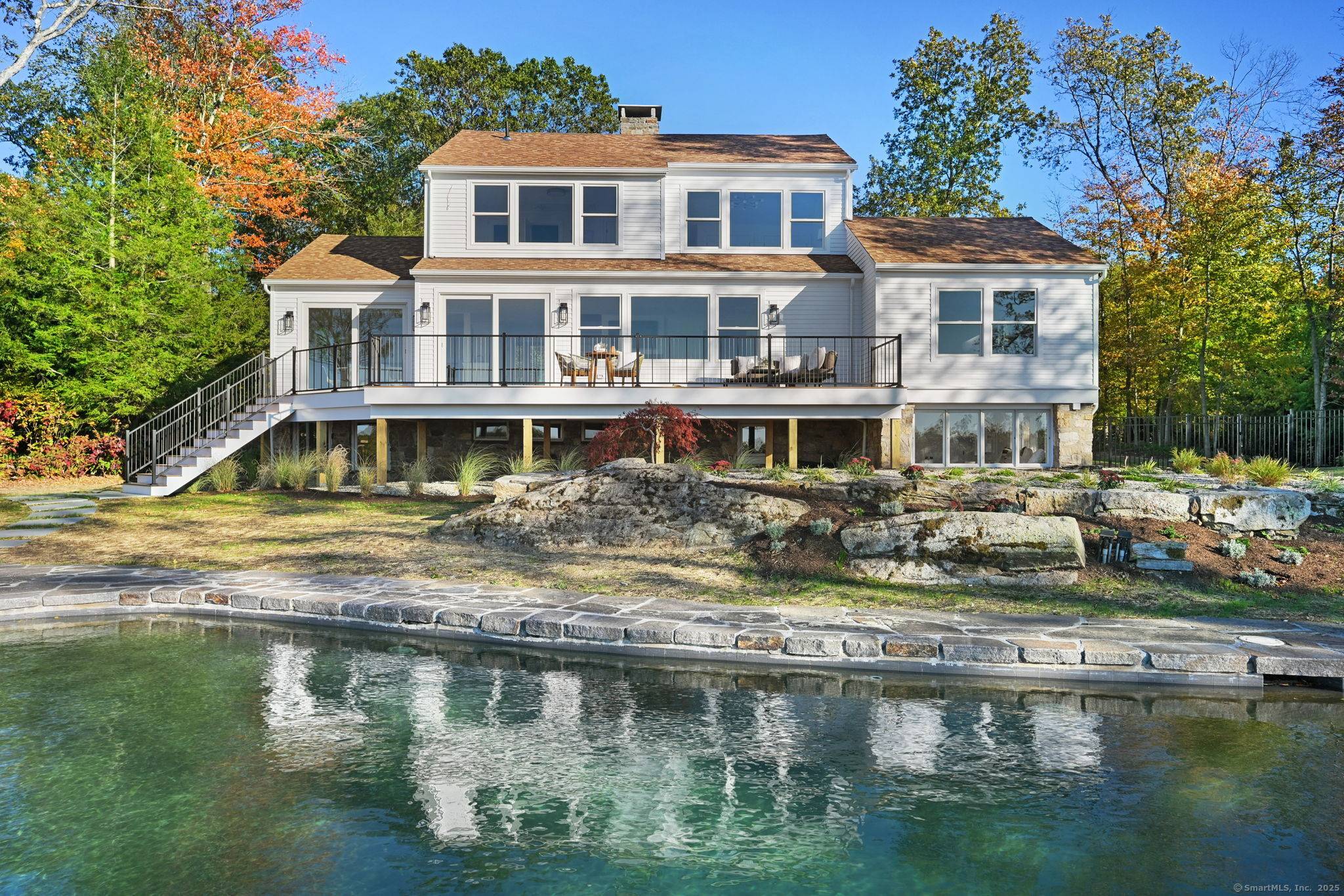 A masterclass in modern luxury, this breathtaking Ridgefield estate has been meticulously reimagined by premier builder Thomas Sturges Construction, achieving a rare balance of architectural brilliance, refined comfort, and energy ...