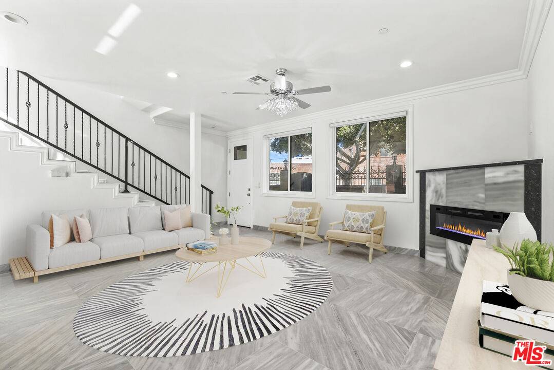 2017  S Centinela Ave 2BR Santa Monica La