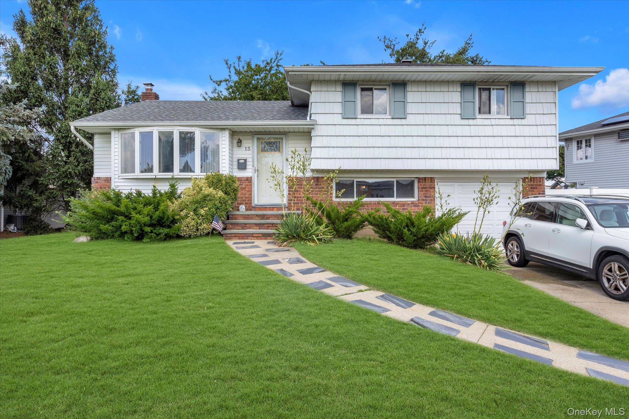 Whole House Rental Beautifully Maintained !