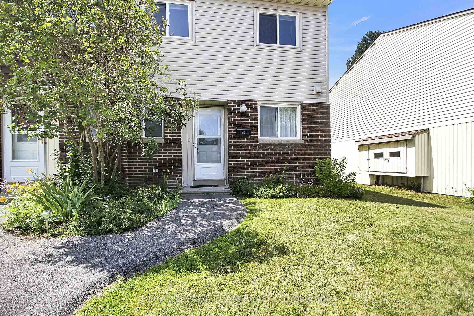 Why pay Rent, you may be able to afford this nice home, it is ideal for first time buyers or investors, located in Westcliffe Estates in Bells Corners, with easy ...