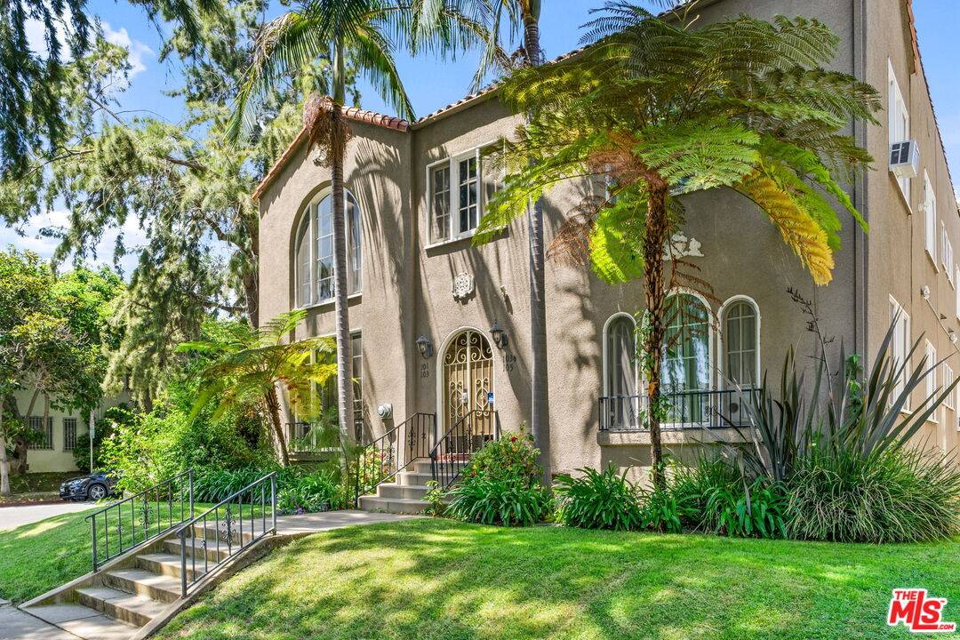 101 N Clark 2BR Beverly Grove La