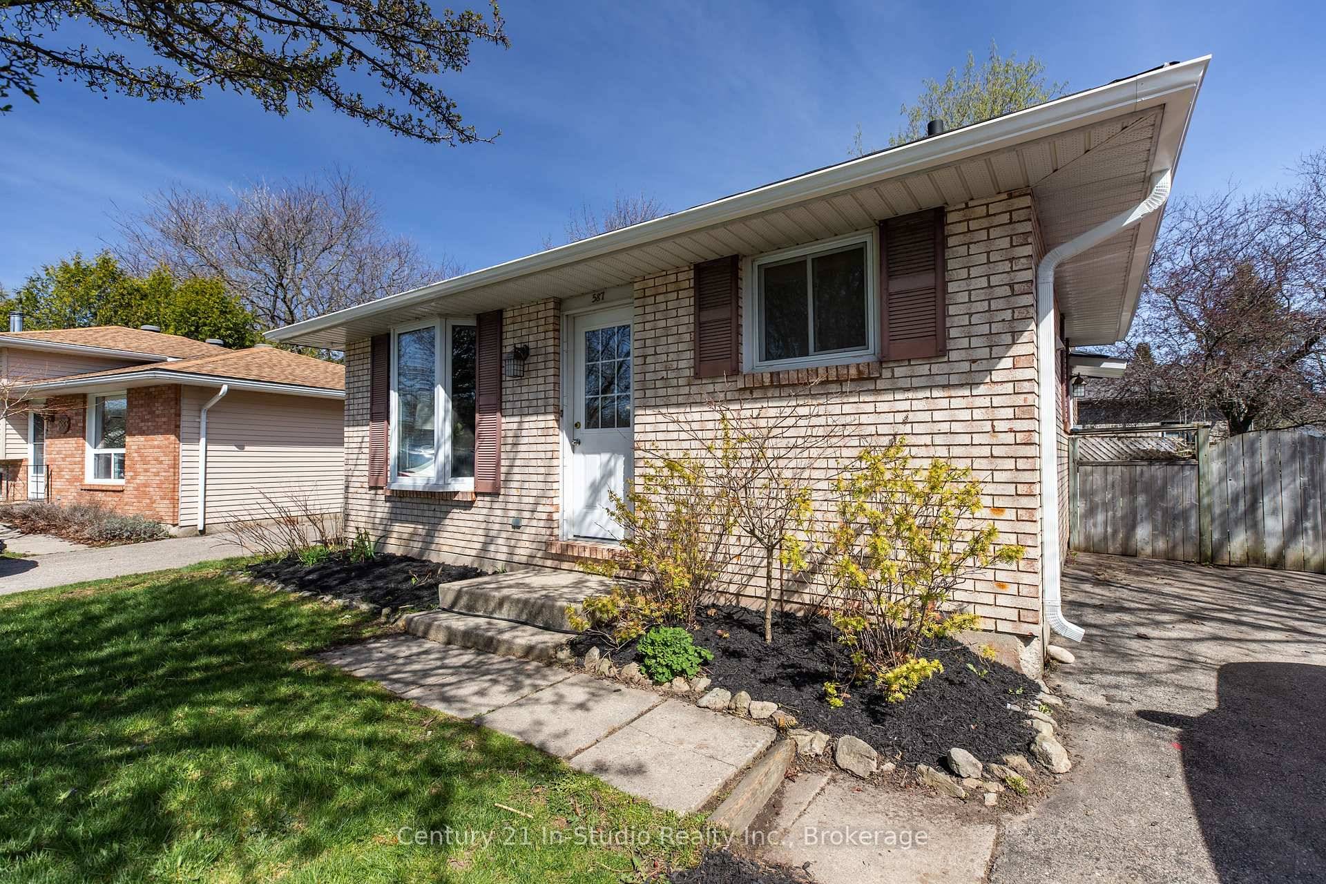 Spring has arrived ! Perfect time to consider purchasing your first home.