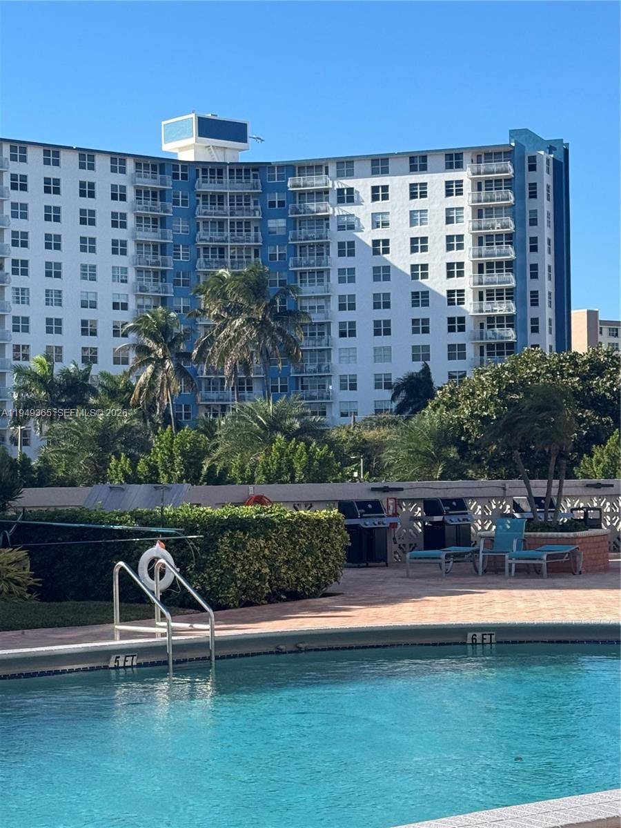 Live in this stunning 15 floor 1BR 1BA 1 2 residence with spectacular and breathtaking ocean and Intracoastal views in the most desirable area of Pompano Beach.