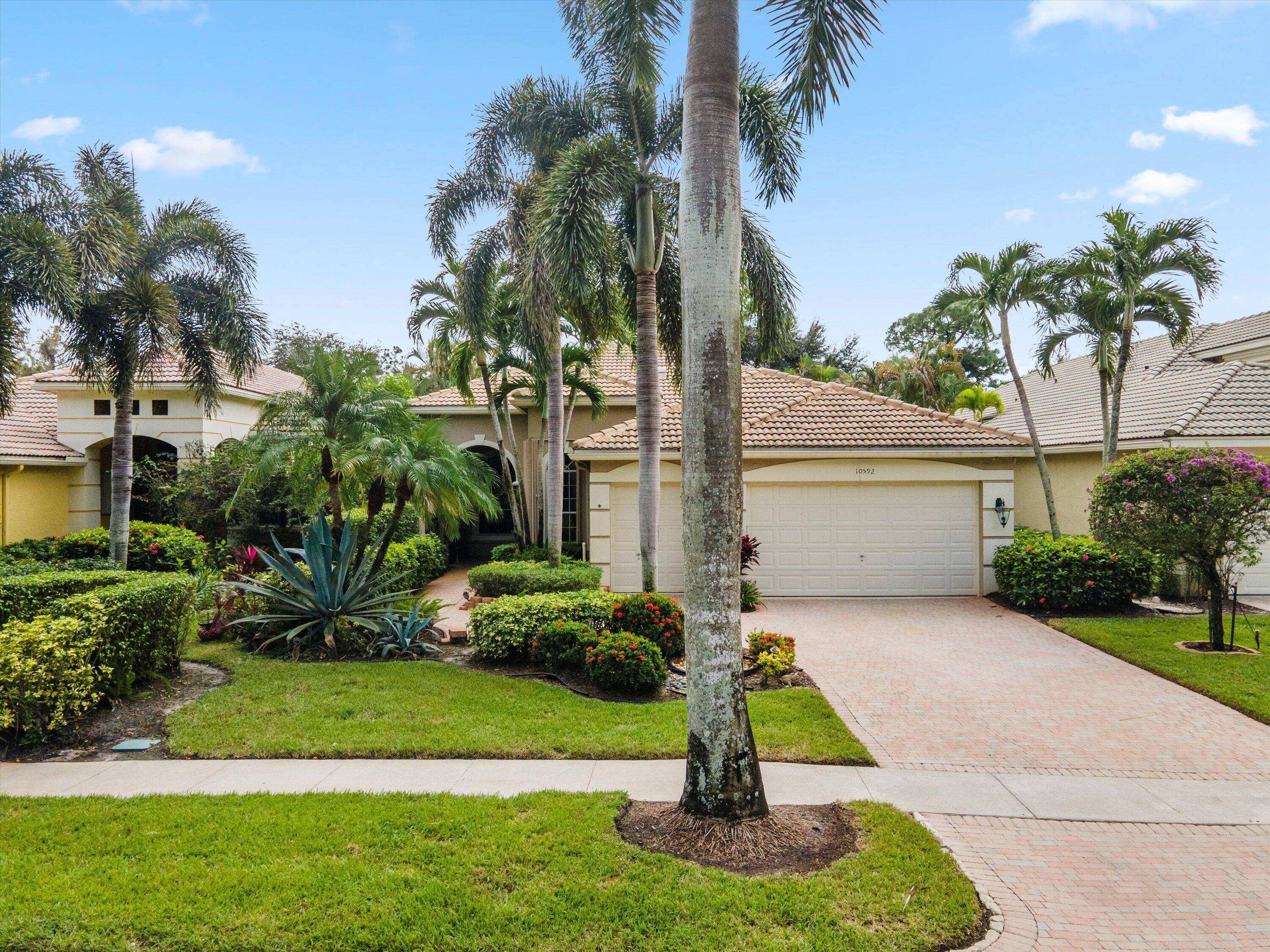 Presenting one of the largest residences in Wycliffe Golf and Country Club !