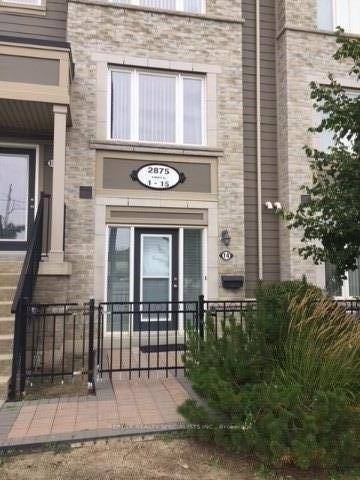Luxurious Daniels Built Town Home Located In The Heart Of Erin Mills, Close To Erin Mills Mall.