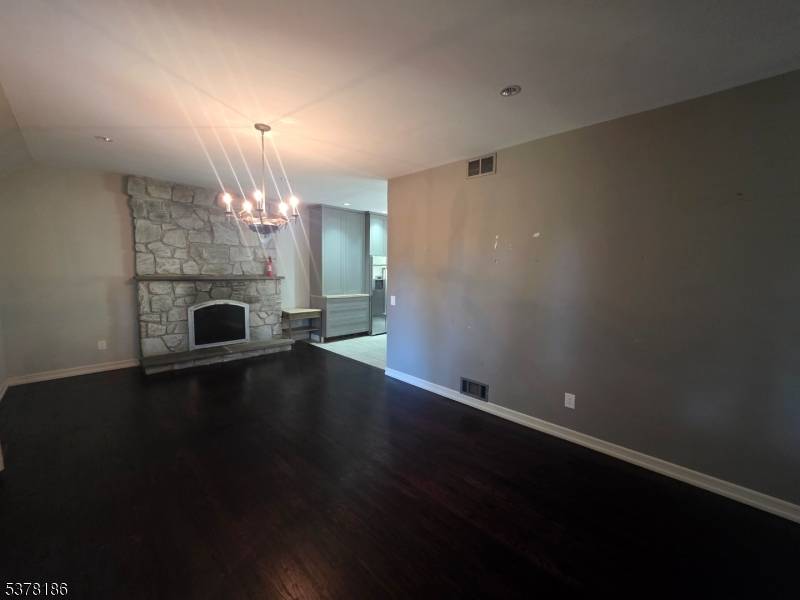 Step into this spectacular colonial !