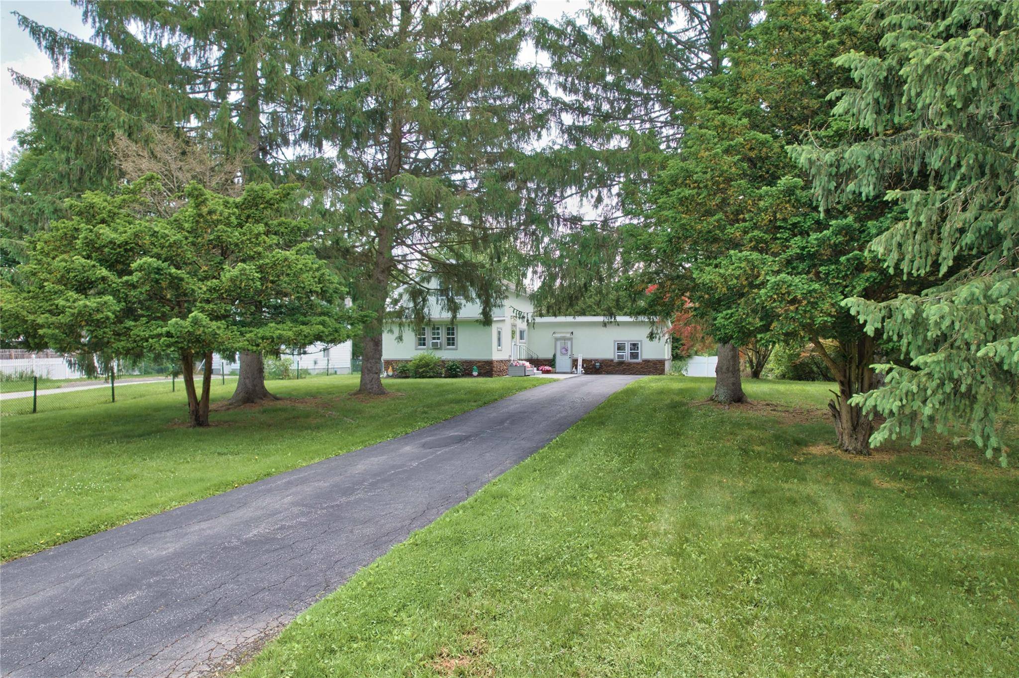 Welcome Home Where Elegance Meets Comfort.