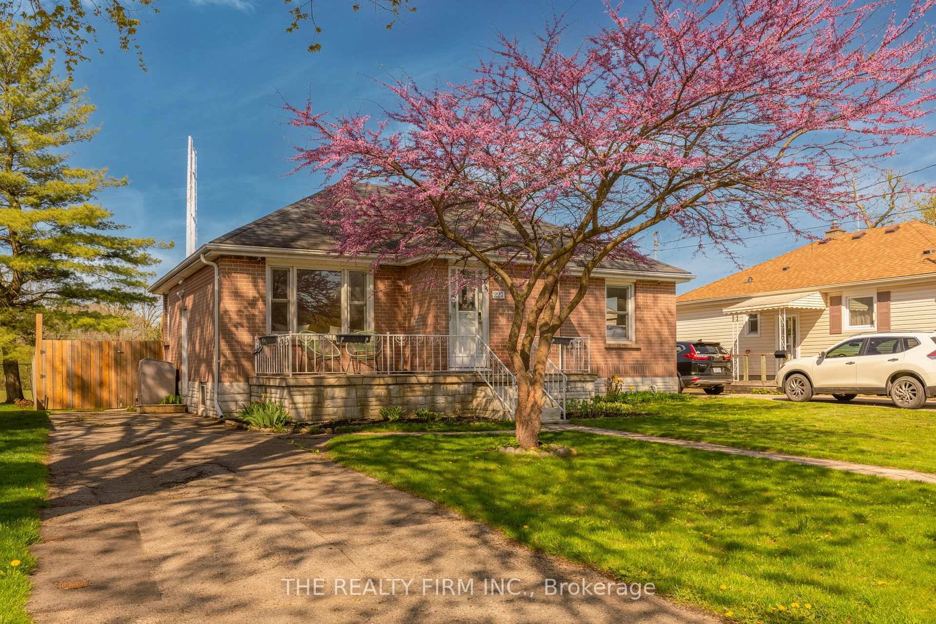 Attention first time home buyers and investors !