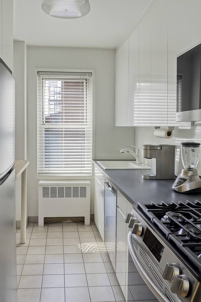 Labor Day Price Drop Spacious Village 1BR !