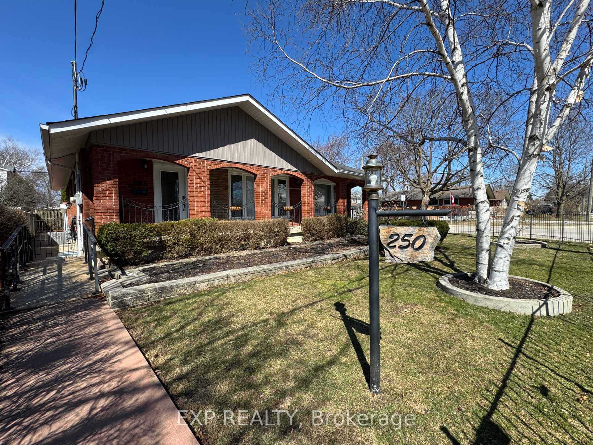 Discover this beautifully renovated detached legal duplex on a desirable corner lot located on the West Hamilton Mountain !