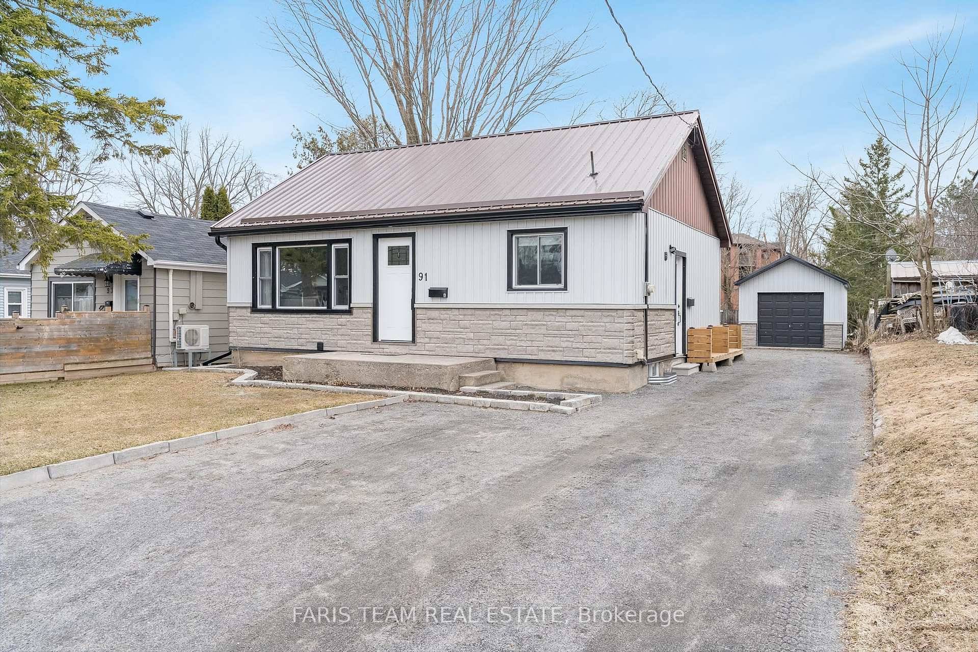 Top 5 Reasons You Will Love This Home 1 Legal duplex in Orillia offering a bright, spacious 2 bedroom basement apartment boasting a full kitchen, separate laundry, and its own ...