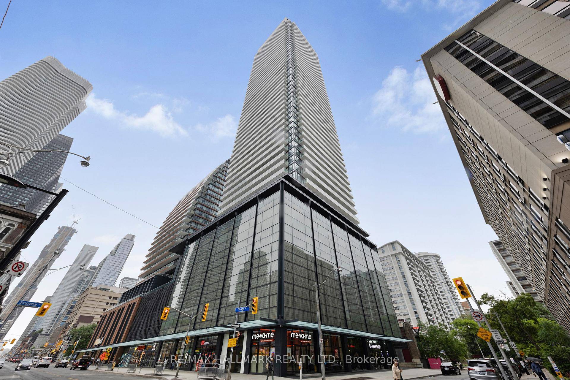 Spectacular 2 Bed Study, 2 Bath bright open concept corner unit with stunning south east city views from two private balconies, 9ft ceilings, modern kitchen, 1 underground parking, and 2 ...