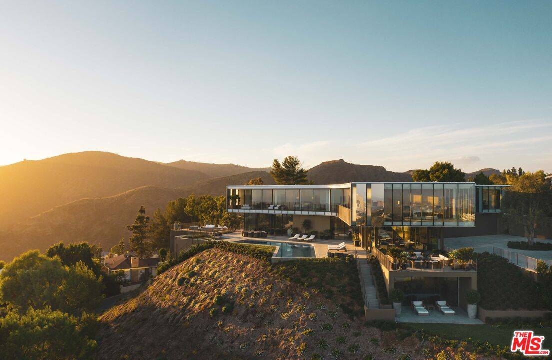 11490   Orum Rd Brentwood LA