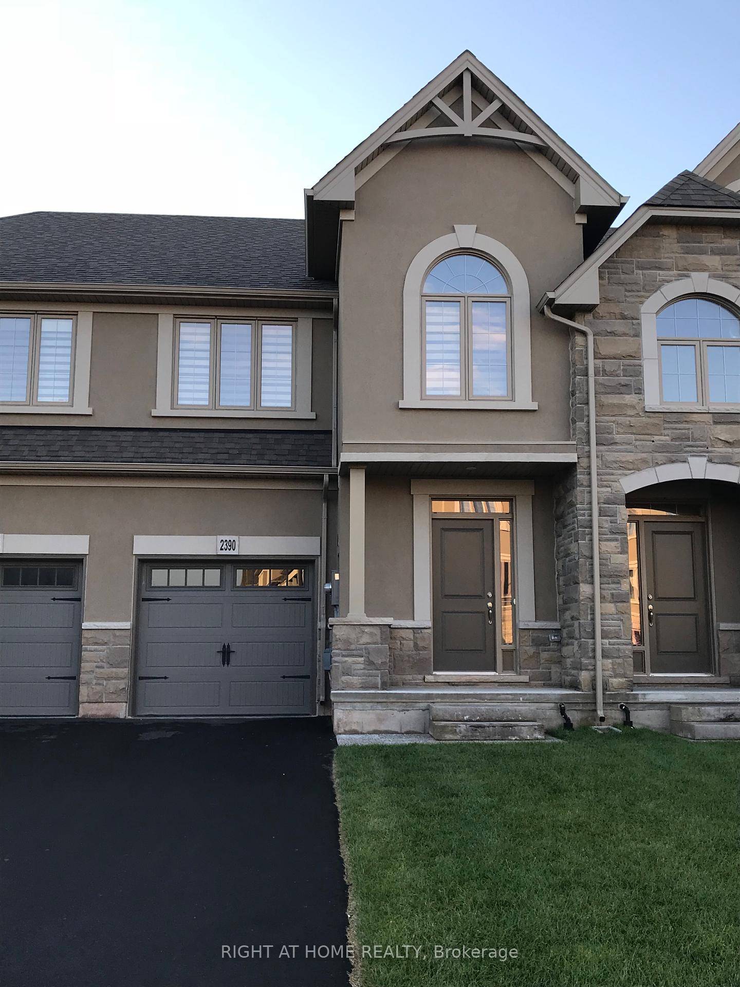 Location Nestled In A Beautiful amp ; Peaceful Neighbourhood By Bronte Creek In Oakville.