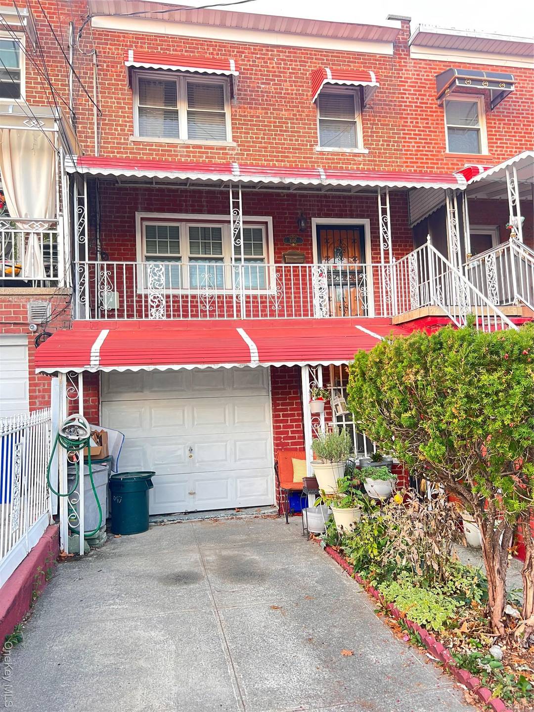 Welcome to this spacious two family home located in the heart of Williamsbridge.