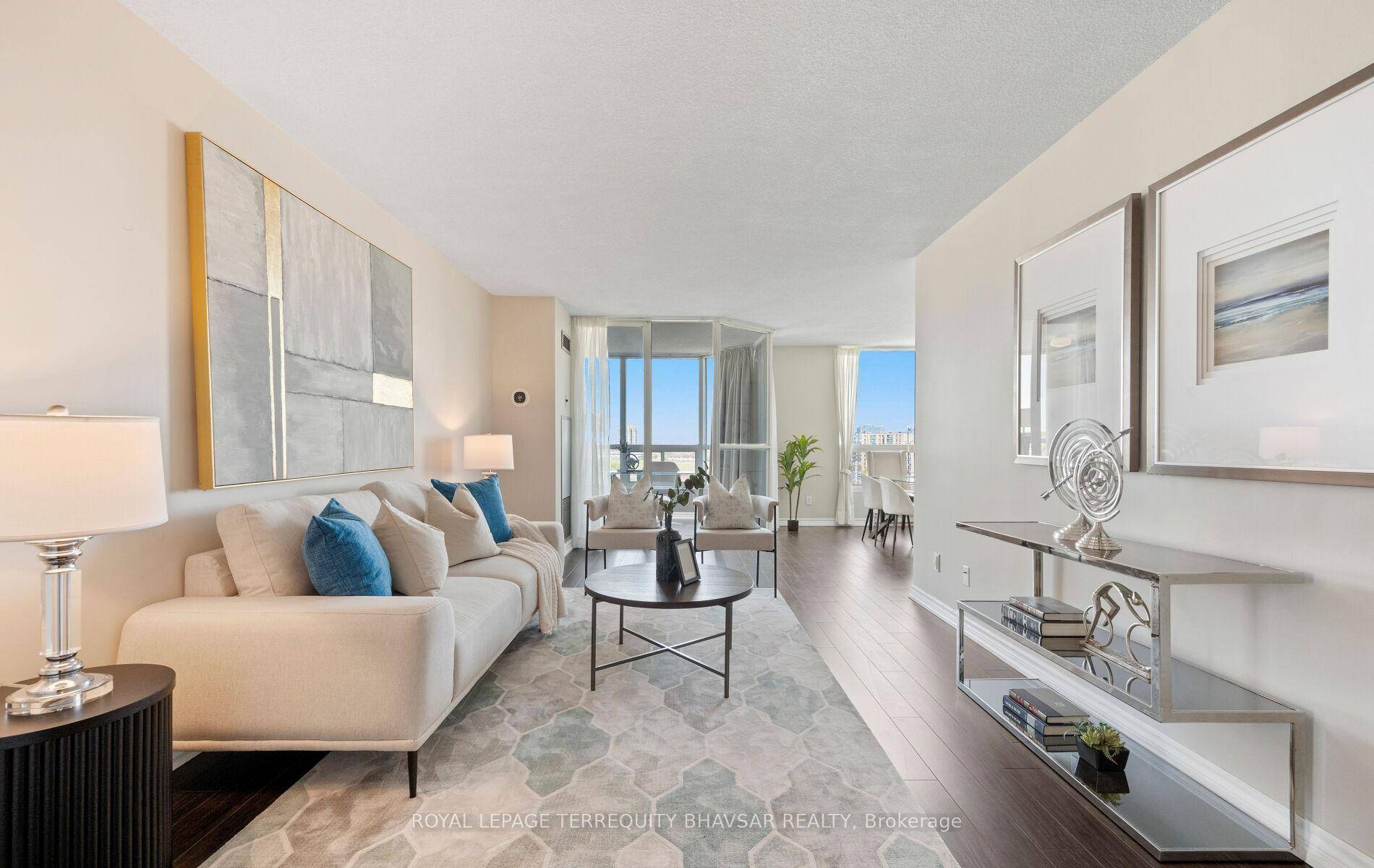 Offered at a great price, this rarely available, sun filled corner unit in one of Mississauga's most desirable locations delivers over 1, 200 sq.
