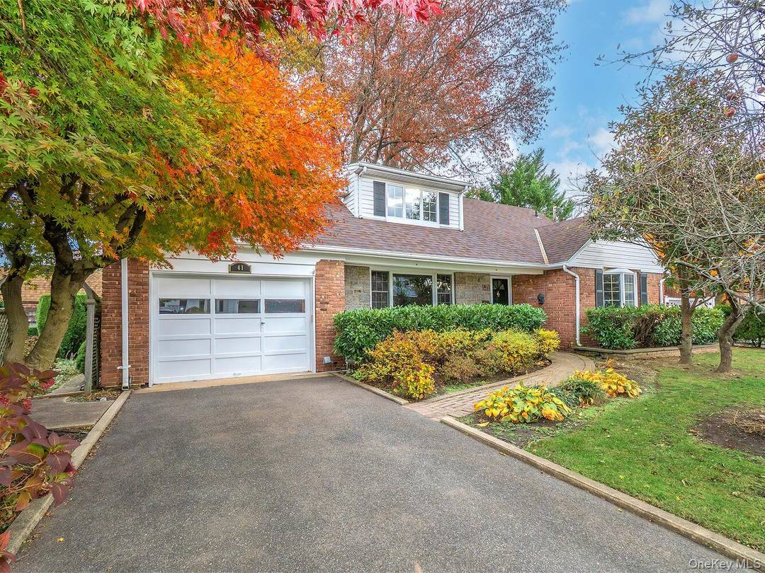 Welcome Home to Comfort, Character, and Easy Living in Locust Valley Welcome to this inviting residence in the heart of Locust Valley a home that perfectly balances warmth, space, and ...