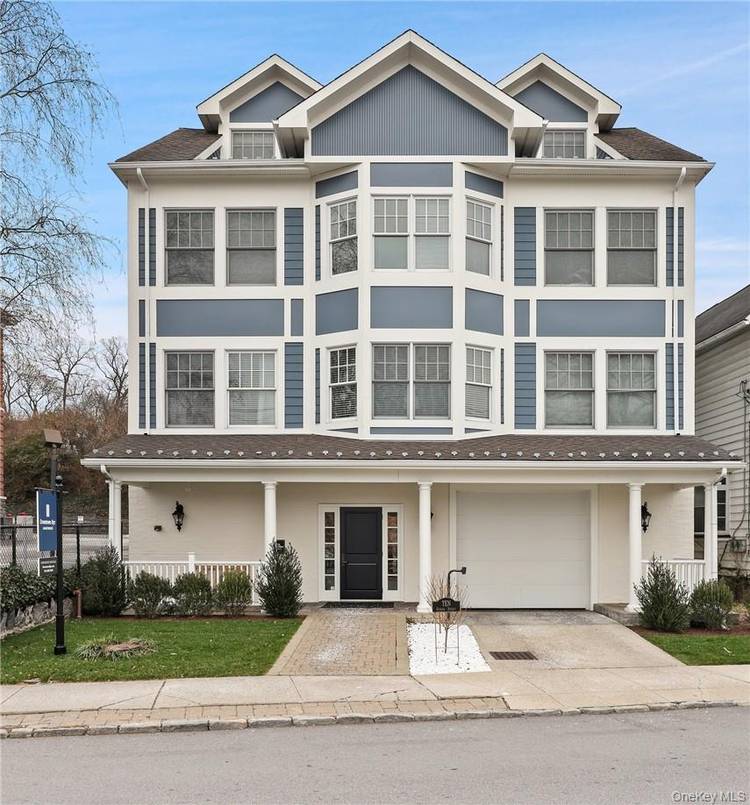 Fully furnished 2 bedroom and 2 bath apartment centrally located in Downtown Rye.