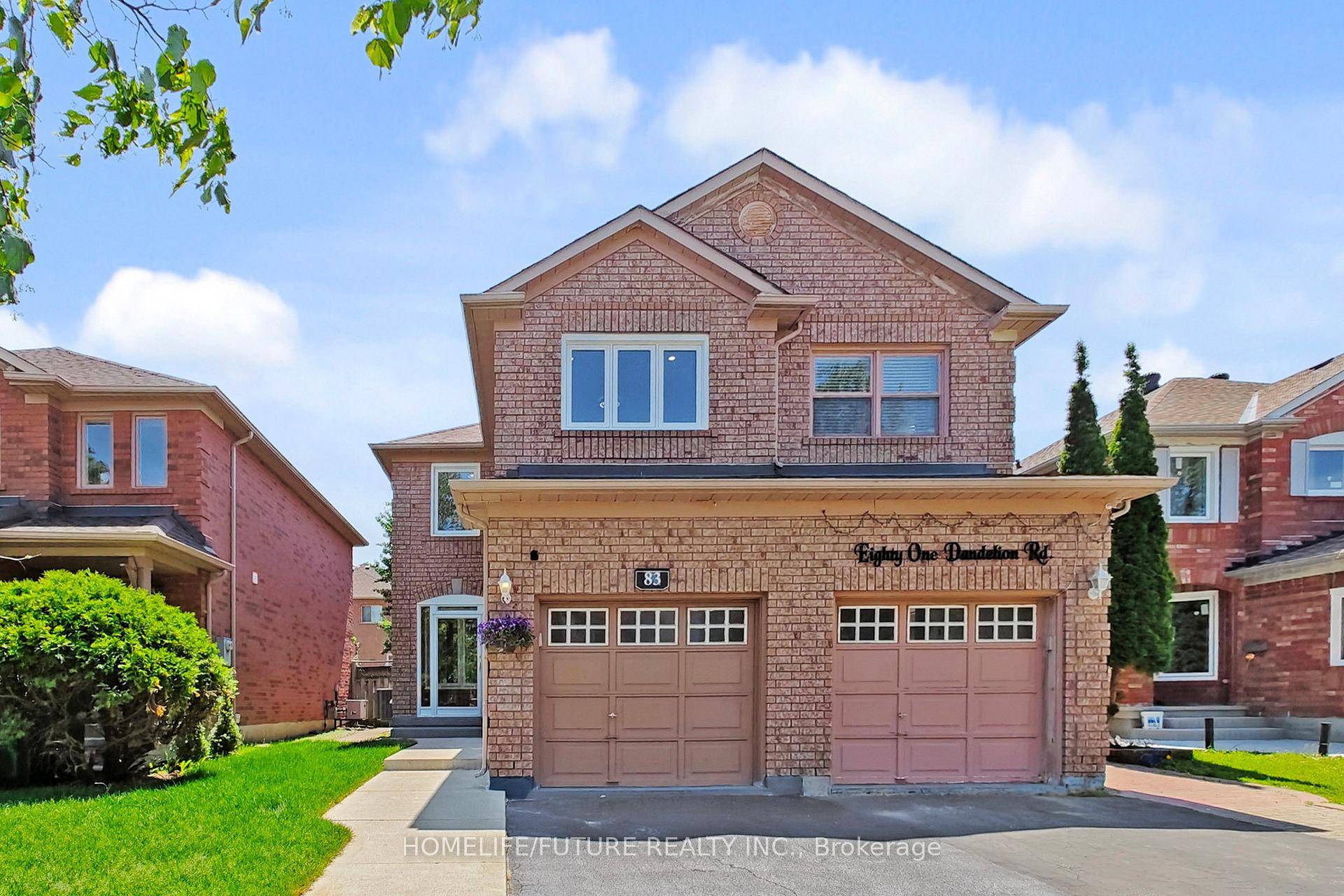 Charming And Well Maintained Spacious House With Over 1800 Sqft Living Space, With 4 1Bedrooms, 4 Bathrooms, Finished Basement With A Separate Entrance through the garage.