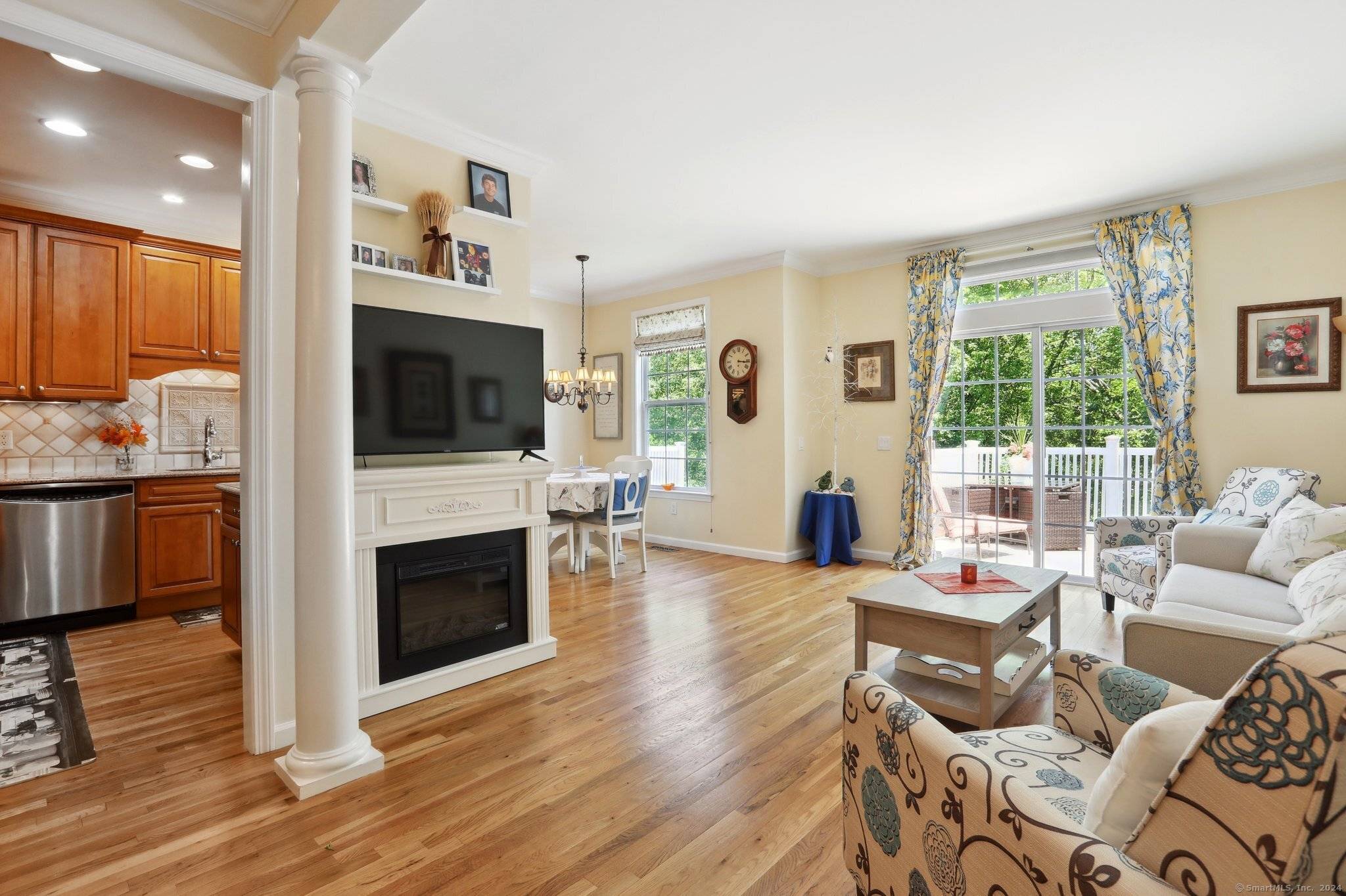 Come immerse yourself in this elegant community and town of Litchfield.
