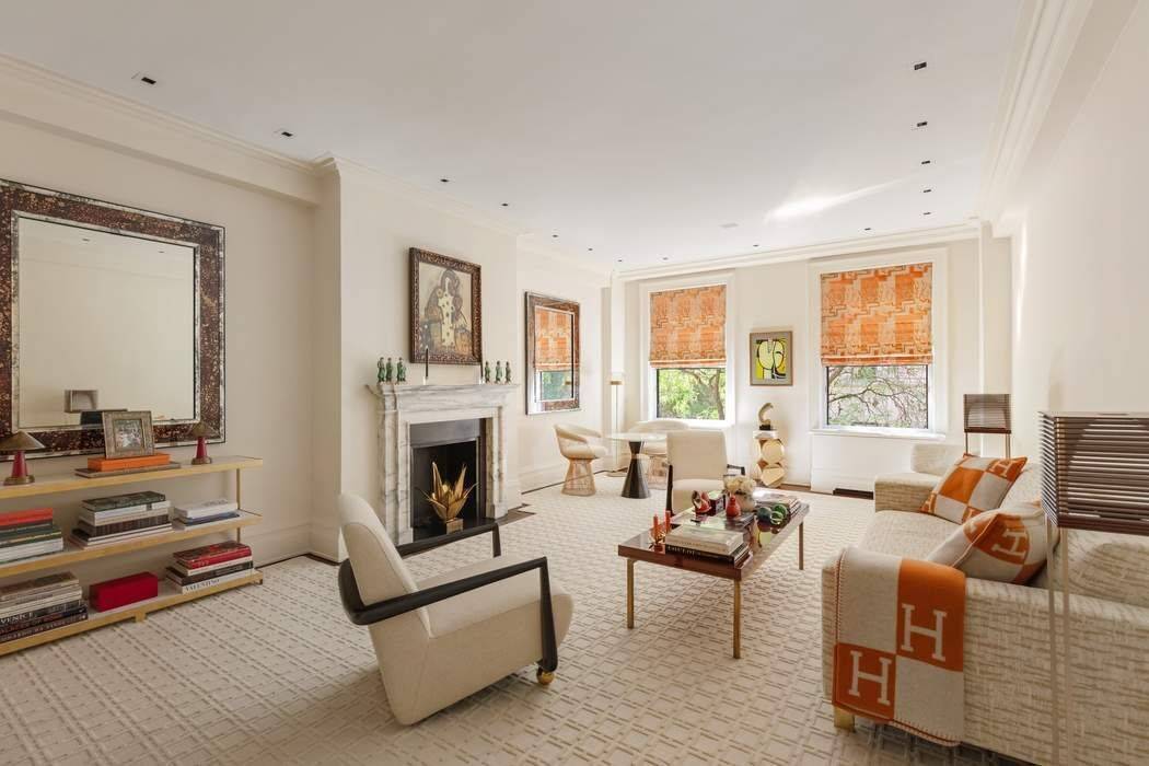 Chic Mint 5 Room Apartment at 29 East 64th Street This elegant apartment is located in a landmarked white glove building on a lovely tree lined street, just a block ...