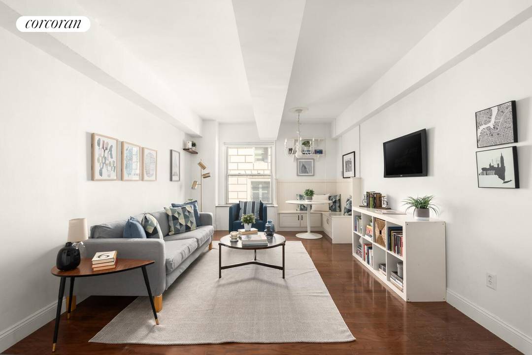 Welcome to 2F at 96 Schermerhorn Street, an approximately 600 square foot one bedroom in prime Downtown Brooklyn, in a classic Art Deco prewar coop.