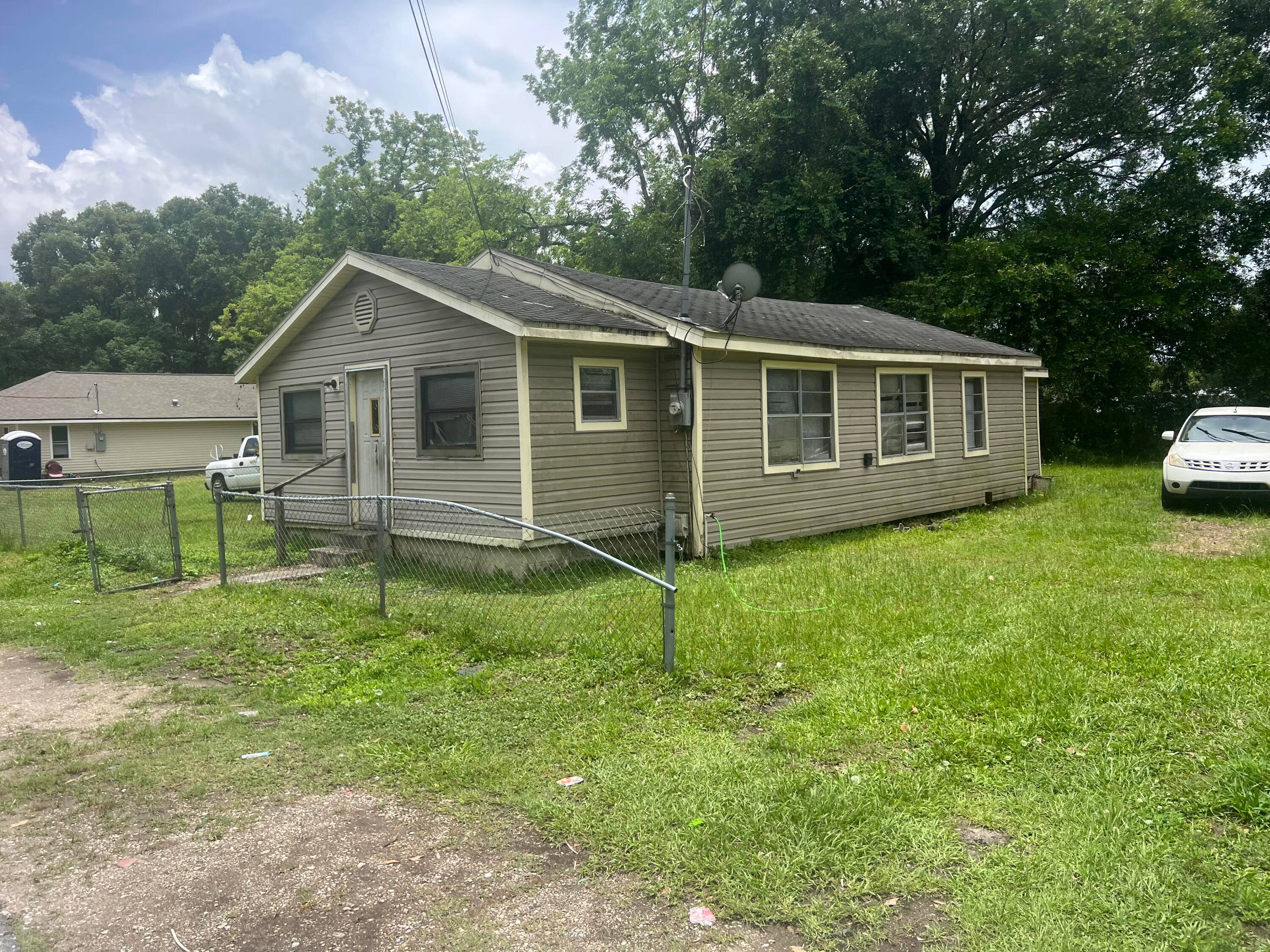 Investors dream Needs work Great Opportunity to renovate and rent or sell.
