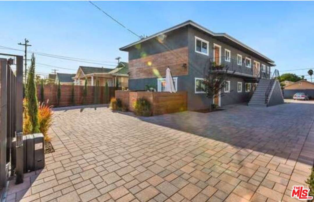 1317 N Kenmore Ave 6BR Hollywood Hills East La