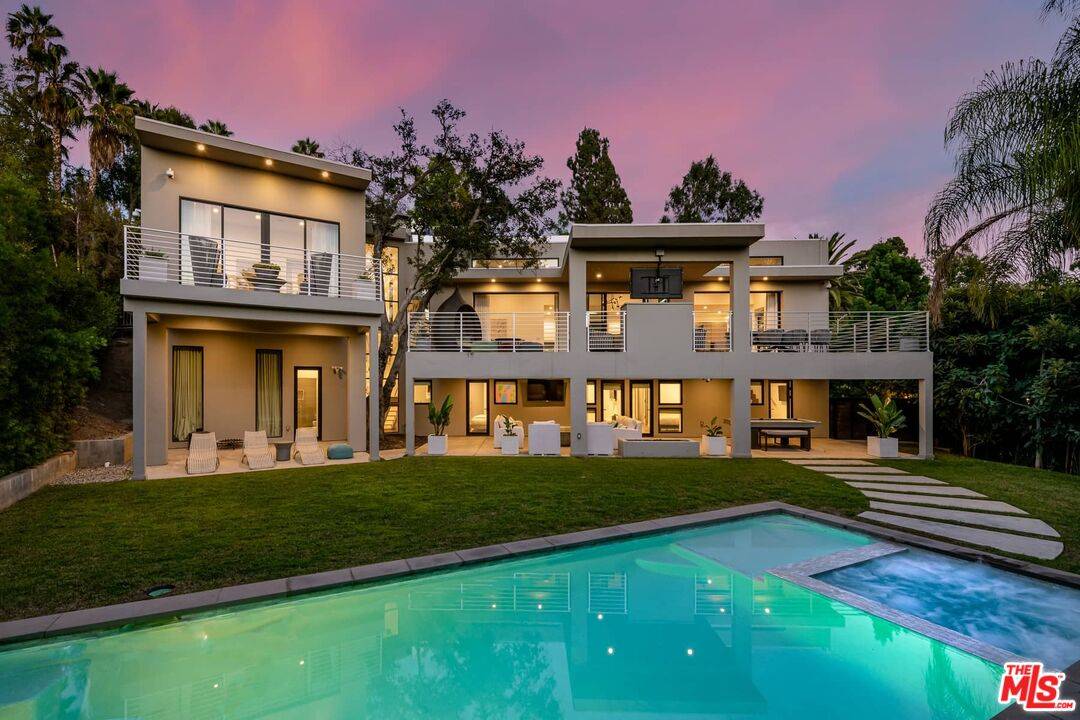 1085 Carolyn Way 5.0 Beverly Hills Post Office | B.H.P.O. LA