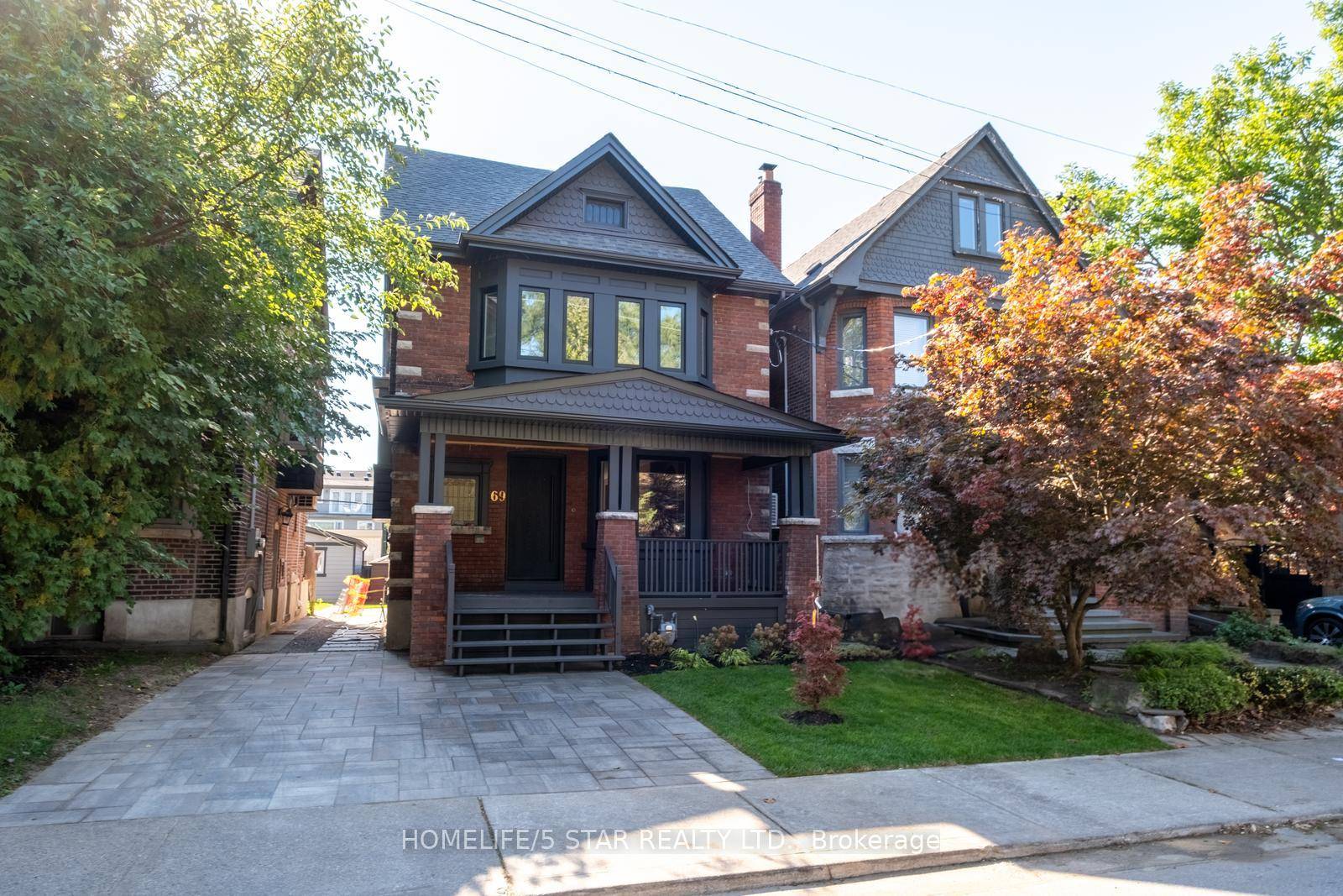 Welcome to 69 Constance situated steps from High Park amp ; shops on Roncy.