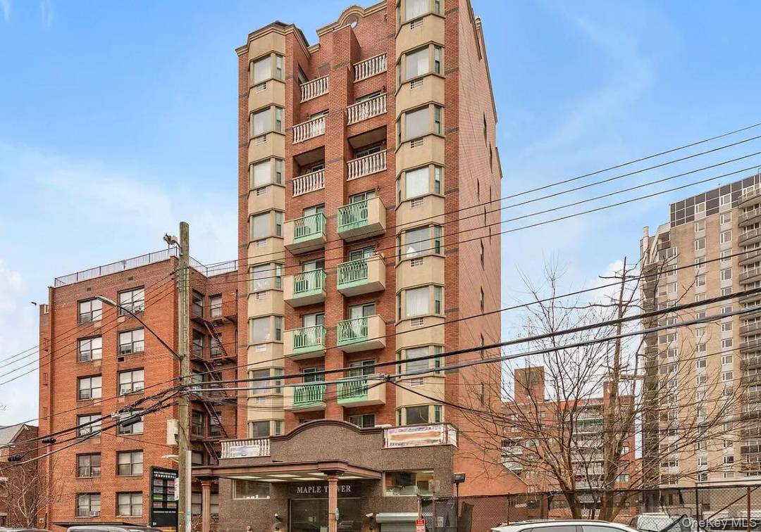 Sponsor Unit Sale ! Spacious 2 bedroom, 2 bathroom residence in the heart of Flushing, offering 1, 375 sq ft of living space plus a large private balcony.