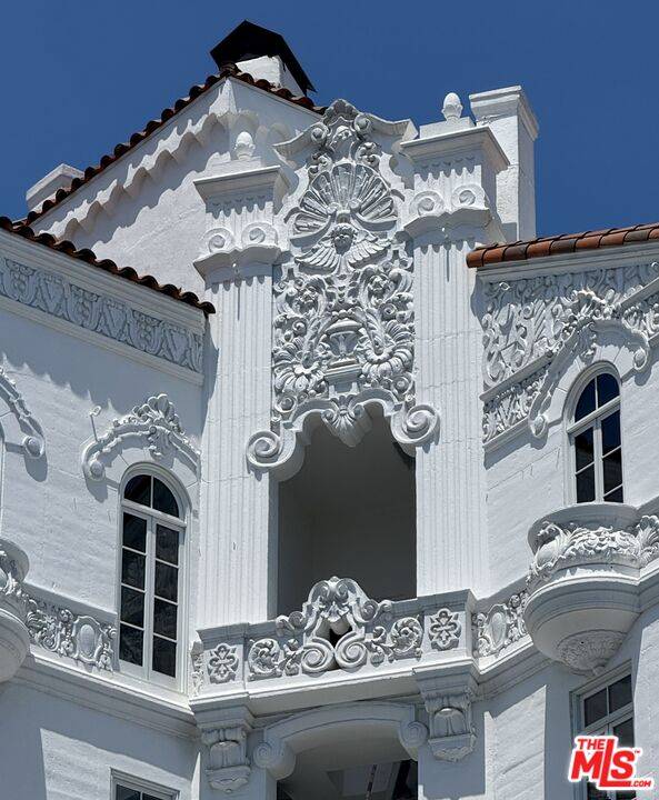 1302  N Sweetzer Ave 2BR Sunset Strip La