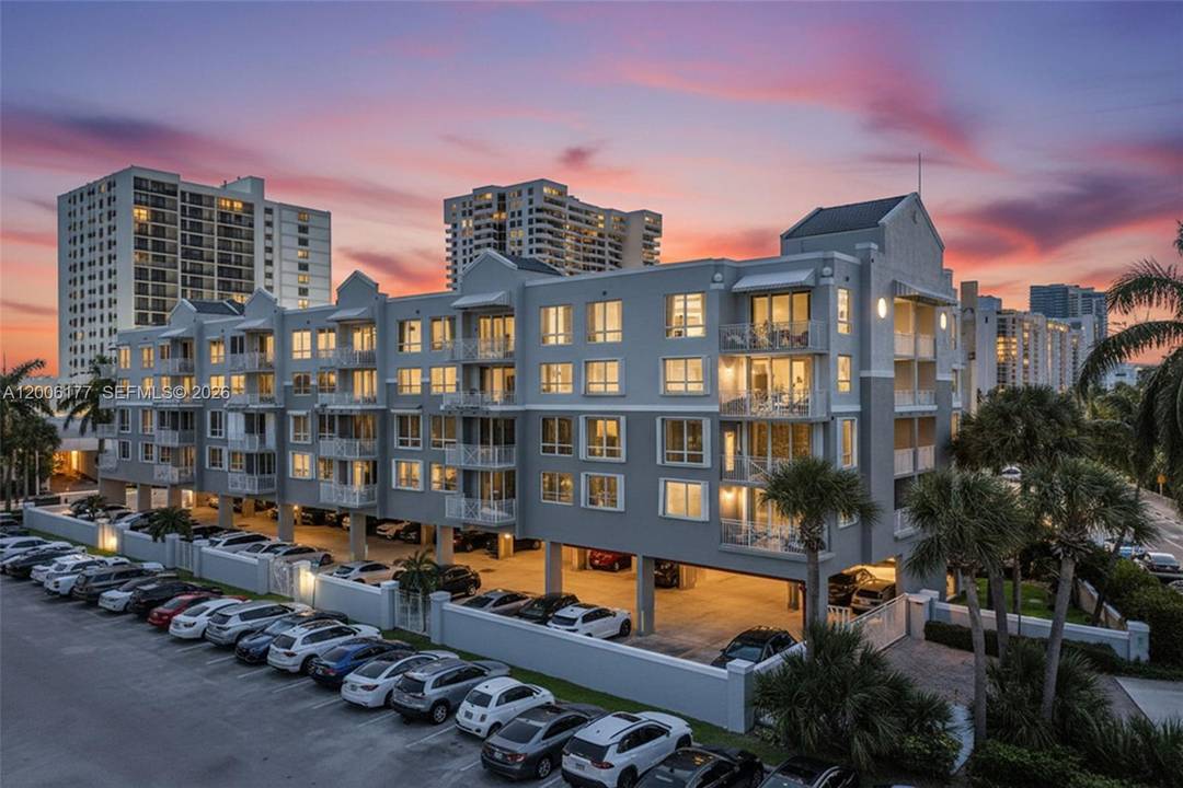 Well located 2 bedroom, 2 bath residence on the 3rd floor in the heart of Miami Beach.