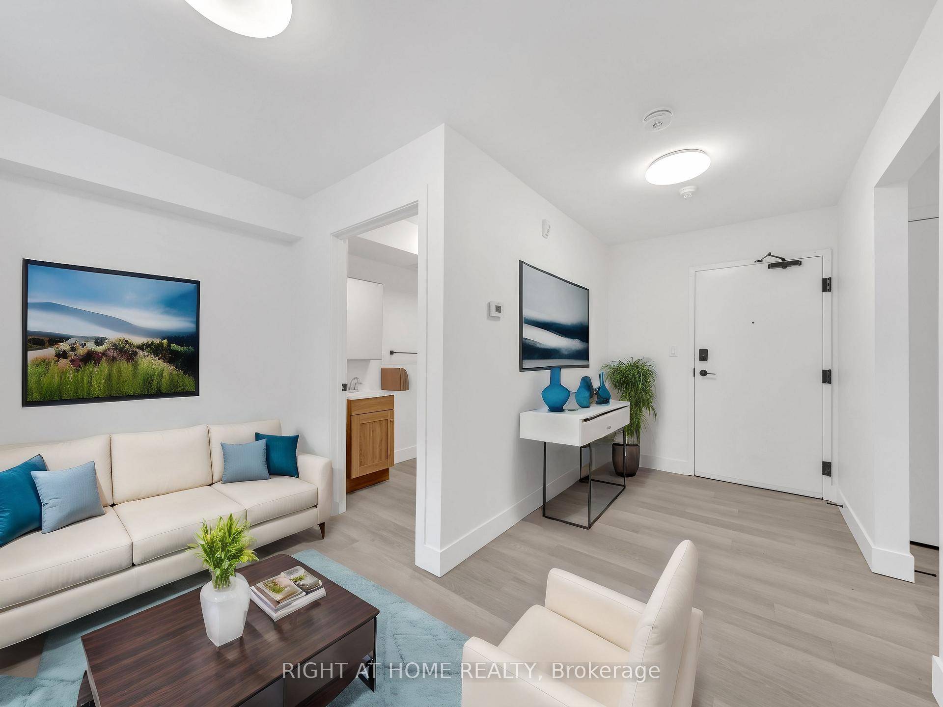 Welcome to UNIT 102 1804 Drouillard Rd in East Windsor.