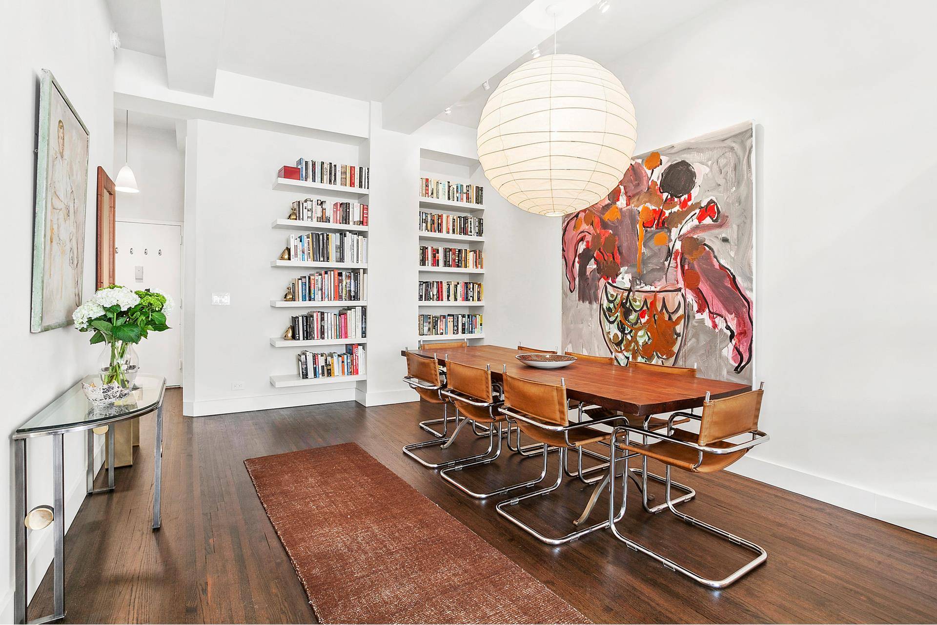 Turn key Chelsea Loft Perfection Welcome to Residence 6J, a serene and spacious one bedroom loft located on Chelsea's most convenient block.