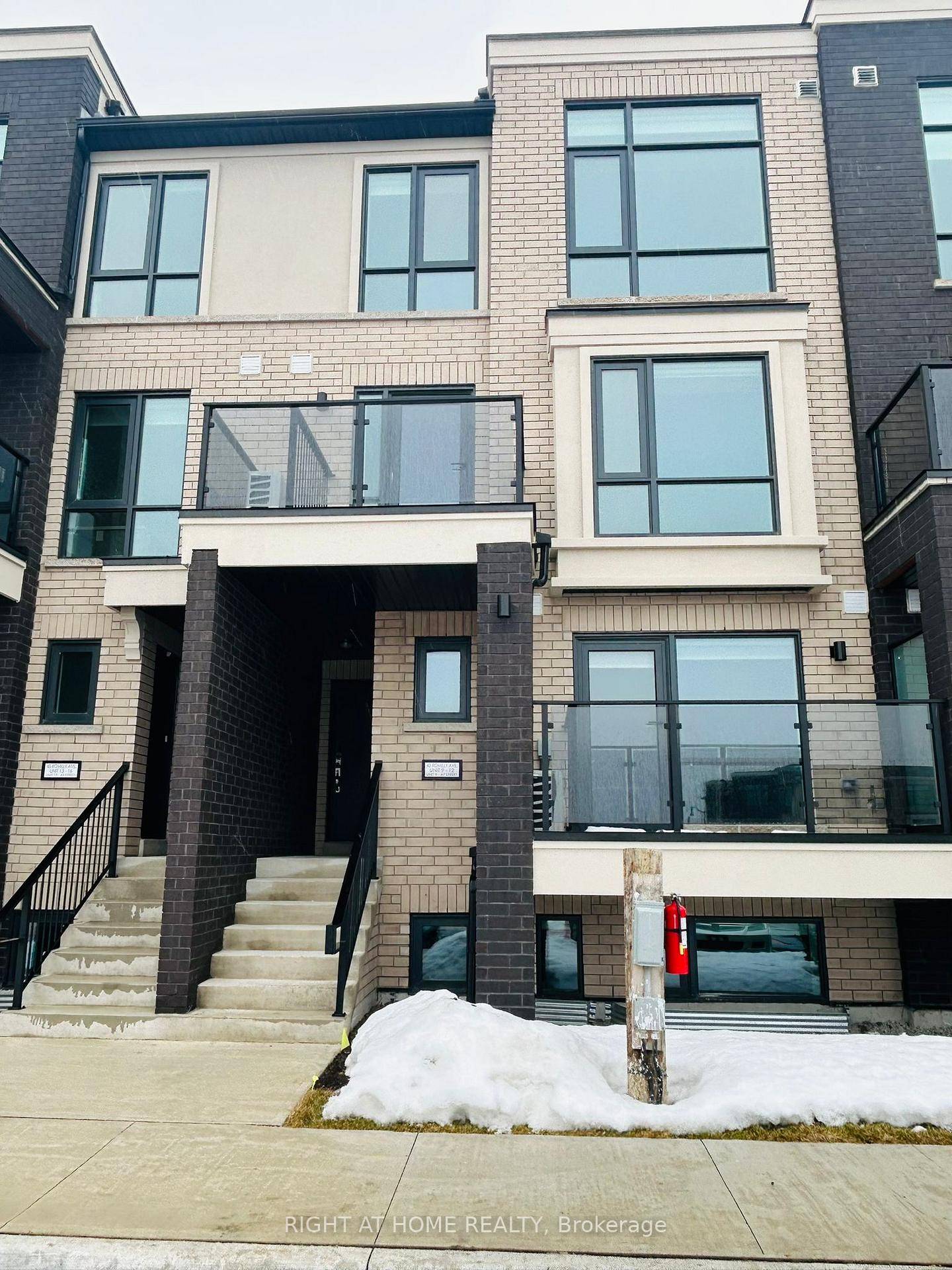 Brand new stunning never lived in spacious amp ; stylish Stacked Townhouse unit for lease.